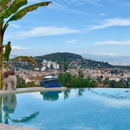 Eryvazur Apartamento *